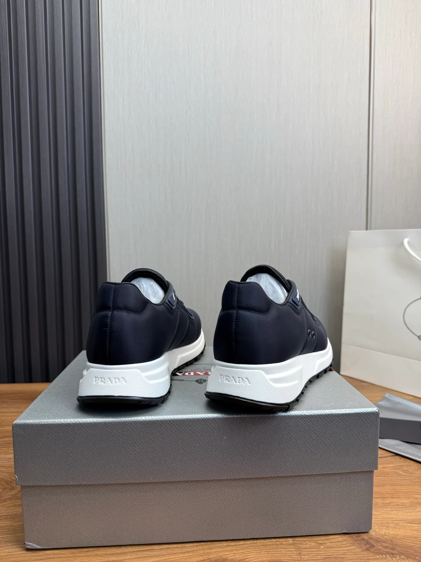 Men's shoes 💰560💰 [PRADA] Popular men's shoes shipped 👏Official website synchronized ⬆️Original imported waterproof fabric + cowhide lining, 1⃣️:1⃣️reproduction, original sole, 38-45 (45. Customized, non-refundable)
